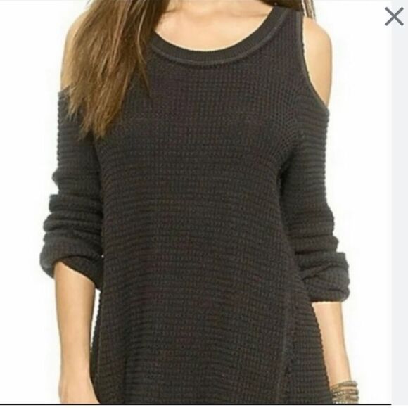 Free People Cold Shoulder Waffle Knit Boho Fringe Long Sleeve Top Size Small - Picture 1 of 13